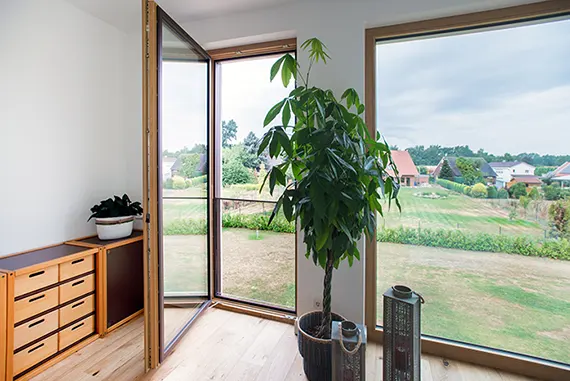 Kowa Holz Aluminium Fenster bei Fenster Klotz